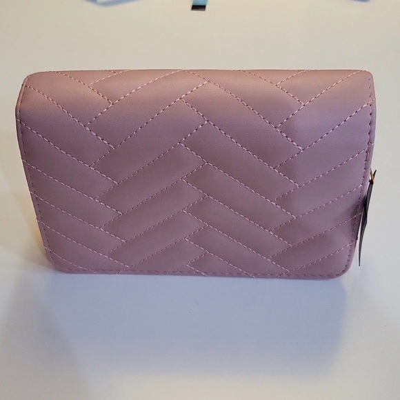 bebe Pink Crossbody Bag NWT - Picture 2 of 12